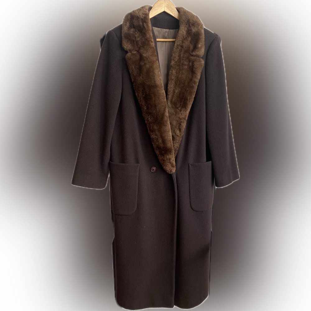 ๐ค Vintage Union Made Long Wool Coat with Faux Fur Collar - Size Medium